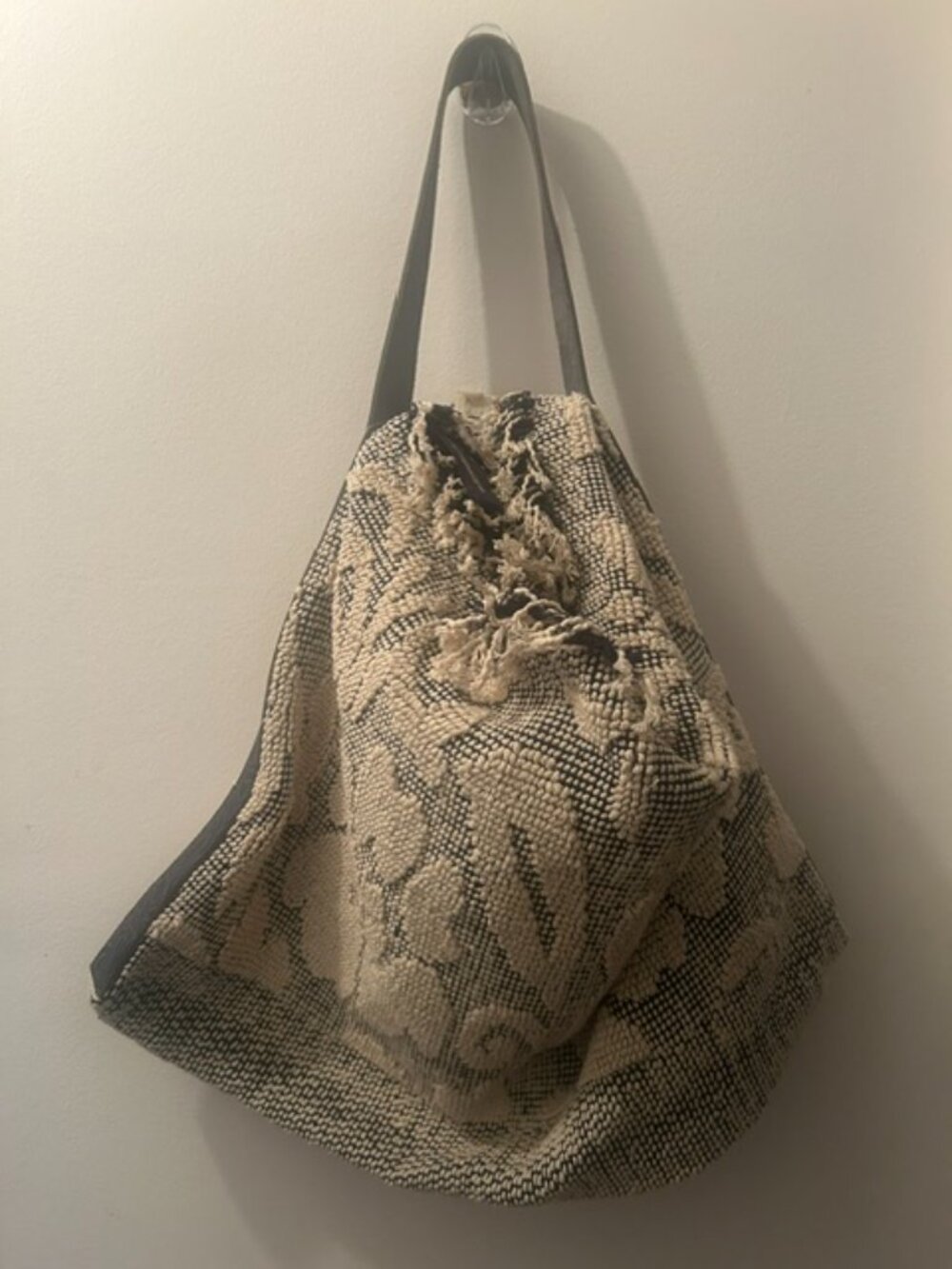 Free People Miramar Azulejos Carryall Leather Strap Slouchy Textured Bag NEW - Picture 3 of 16